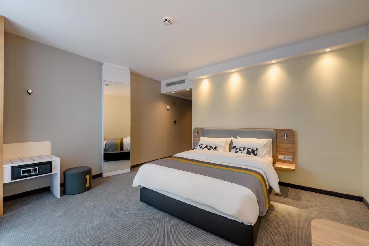 Holiday Inn Express - Fulda By Ihg Buitenkant foto