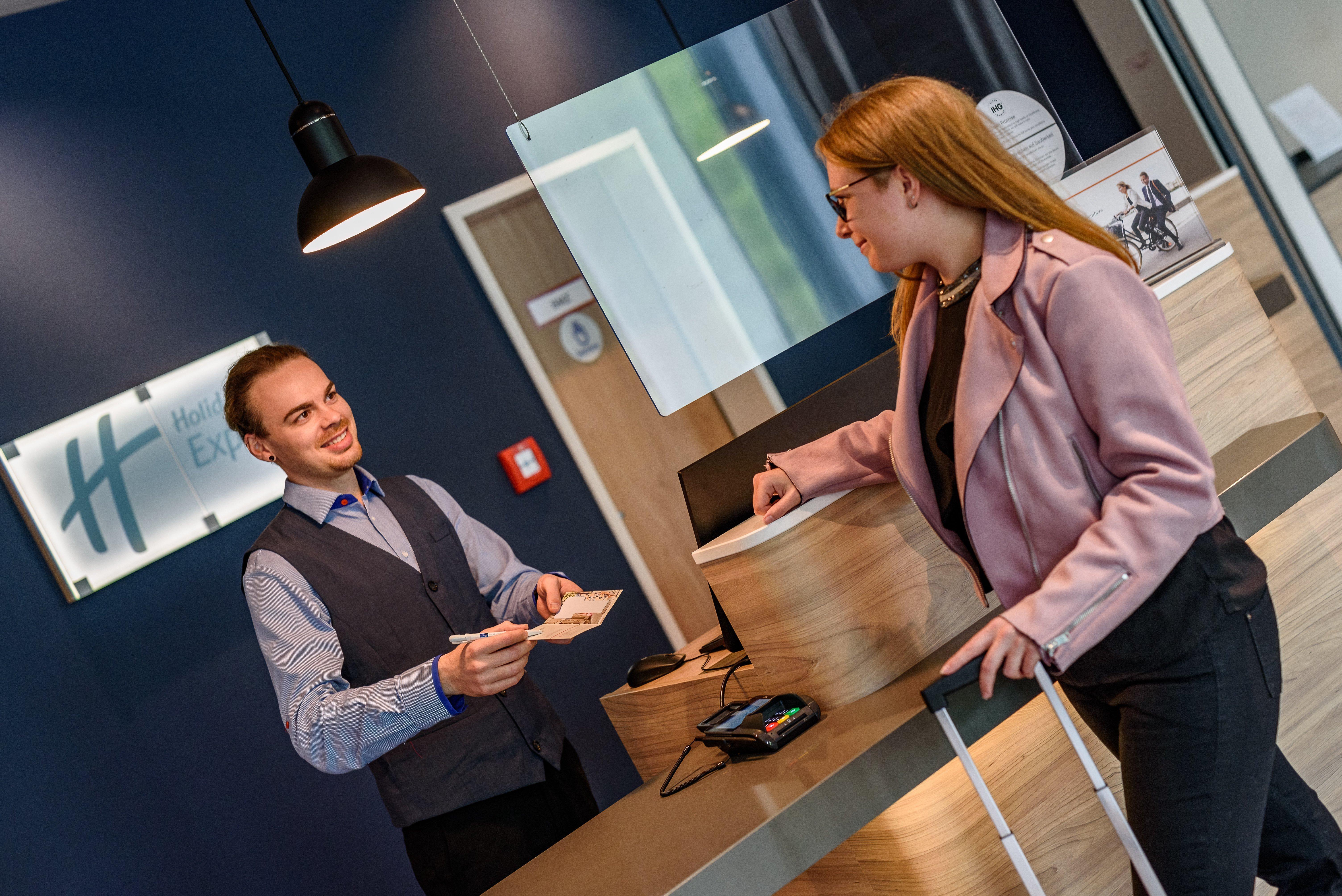 Holiday Inn Express - Fulda By Ihg Buitenkant foto